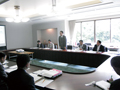 山口県庁にて議会改革の政務調査を行う。団長として挨拶する