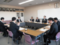 秋田県秋田南高校にてグローバル人材の育成について意見交換。日韓交流授業も視察