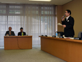 総務企画警察委員会にて松本空港国際化等について質疑を行う