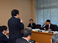 環境産業観光委員会観光部関係について質疑を行う