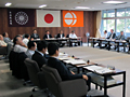 自由民主党県議団団会議に相談役として出席