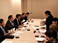 看護問題懇話会会長として看護連盟三輪会長と意見交換